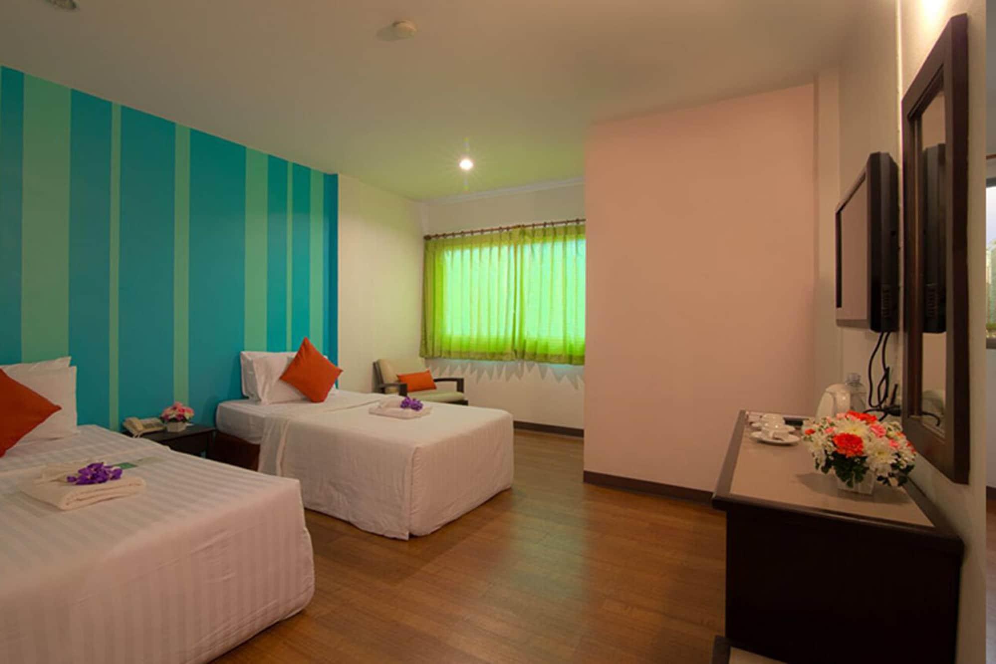 Woraburi Sukhumvit Hotel Bangkok Exterior foto