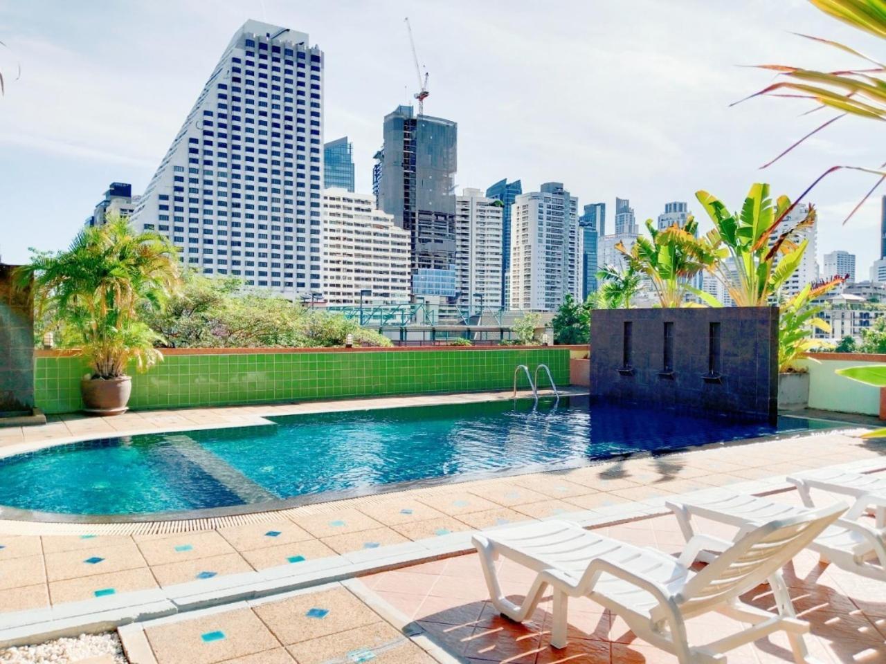 Woraburi Sukhumvit Hotel Bangkok Exterior foto