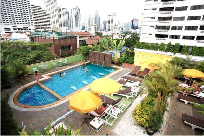 Woraburi Sukhumvit Hotel Bangkok Exterior foto
